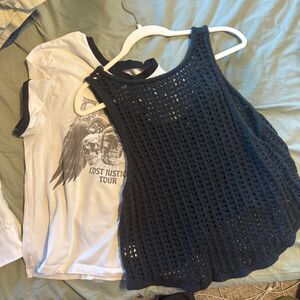 Aeropostale Women's Black and Navy Vest